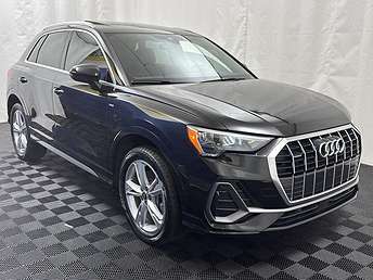 2022 Audi Q3 Premium 