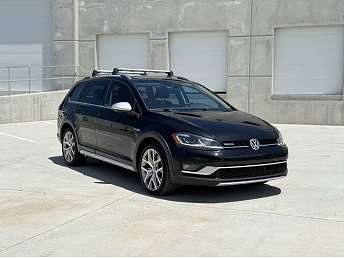2018 Volkswagen Golf SEL 