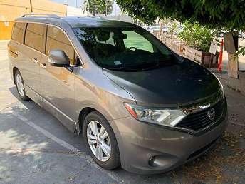 Quest Minivan 2015