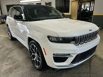 2022 Jeep Grand Cherokee Summit 