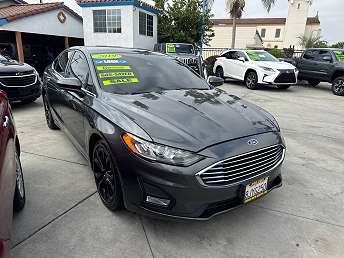 2019 Ford Fusion SE 