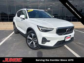 2023 Volvo XC40 B5 Ultimate 