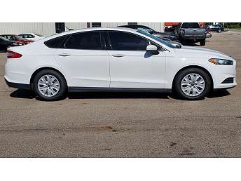 2013 Ford Fusion S 