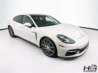 2018 Porsche Panamera 4 