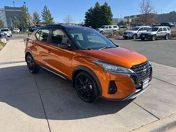 2022 Nissan Kicks SR 