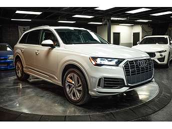 2020 Audi Q7 Premium 