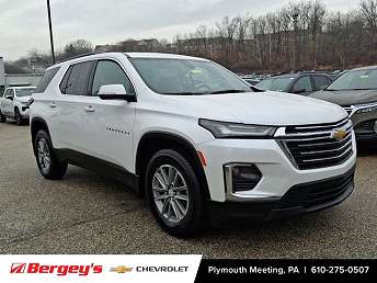 2023 Chevrolet Traverse LT 