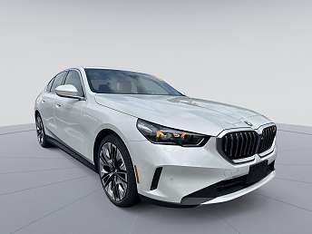 White BMW 5 Series 530i xDrive 2024