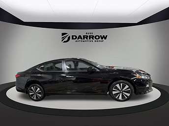 2022 Nissan Altima SV 