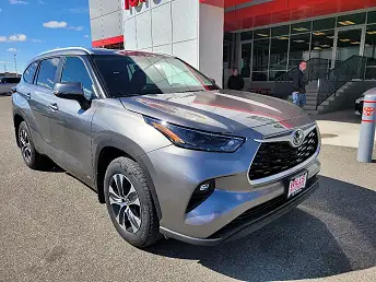 2025 Toyota Highlander XLE