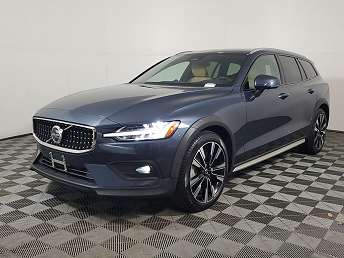 2025 Volvo V60 B5 Ultra 