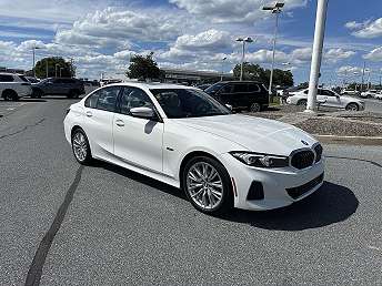 2023 BMW 3 Series 330e xDrive 