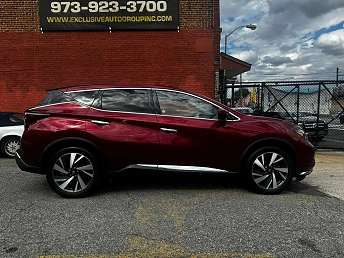 2023 Nissan Murano SL 