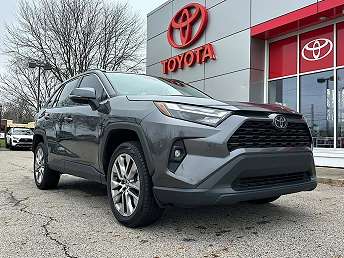2023 Toyota RAV4 XLE 