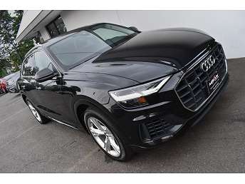 2022 Audi Q8 Premium Plus 
