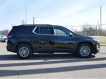 Black Chevrolet Traverse SUV 2023