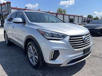 2017 Hyundai Santa Fe SE 