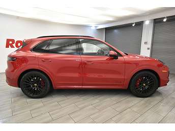 2021 Porsche Cayenne GTS 