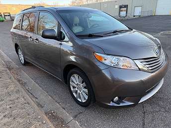 2017 Toyota Sienna XLE 