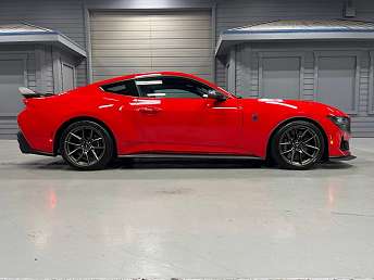 2025 Ford Mustang Dark Horse 