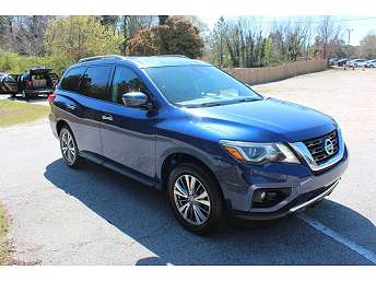 2020 Nissan Pathfinder SV 