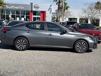 2024 Nissan Altima SV 