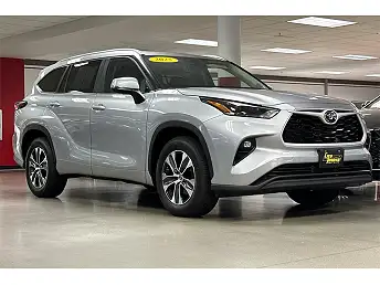 2025 Toyota Highlander XLE