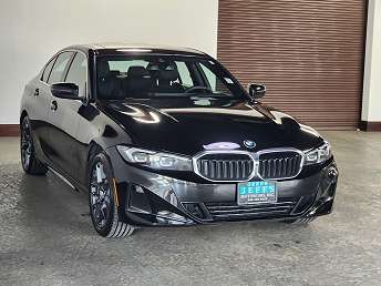 2025 BMW 3 Series 330i xDrive 