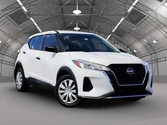 2022 Nissan Kicks S 