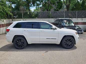 2019 Jeep Grand Cherokee Altitude 