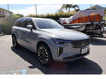 2025 Volvo XC90 B6 Core 