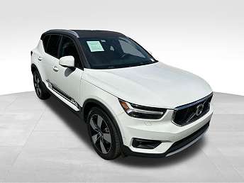2019 Volvo XC40 T5 Momentum 
