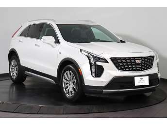 2022 Cadillac XT4 Premium Luxury 