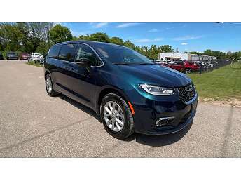 2024 Chrysler Pacifica Touring-L 