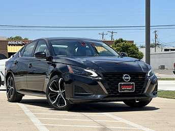 2023 Nissan Altima SR 