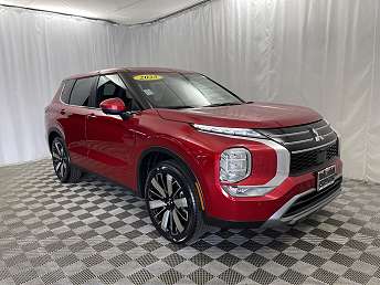 2025 Mitsubishi Outlander SE 