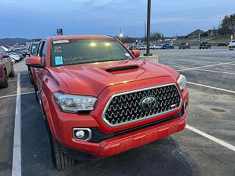 2017 Toyota Tacoma SR5 