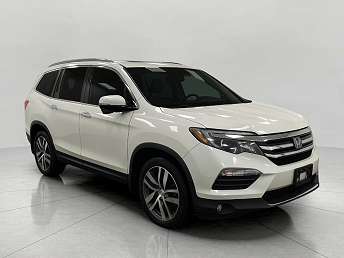 White Honda Pilot Touring 2017