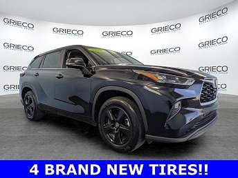 Black Toyota Highlander SUV 2024