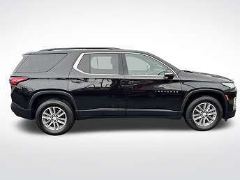 2023 Chevrolet Traverse LT 