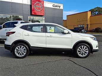 2022 Nissan Rogue Sport S 