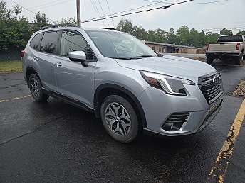 2023 Subaru Forester Premium 