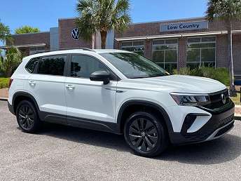 White 2022 Volkswagen Taos SUV