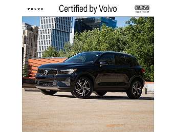 2023 Volvo XC40 B5 Core 