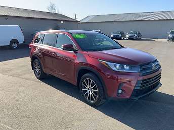 2018 Toyota Highlander SE 