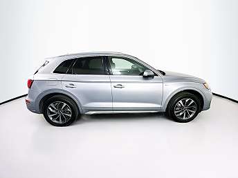 2022 Audi Q5 Premium Plus 