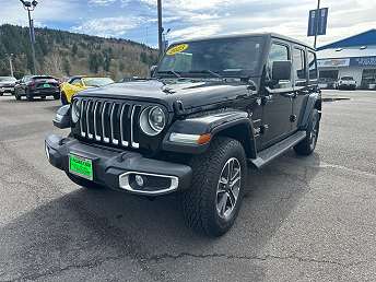 2023 Jeep Wrangler Sahara 