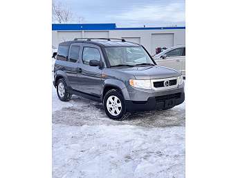 Gray Element SUV 2011