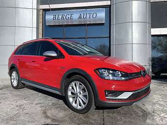 2019 Volkswagen Golf SE 
