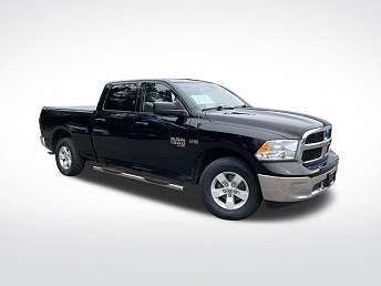 2019 Ram 1500 SLT 
